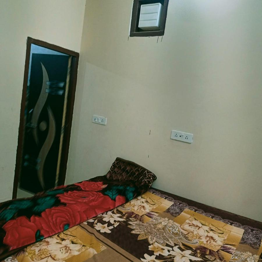 Radha Bhavan Vrindāvan المظهر الخارجي الصورة